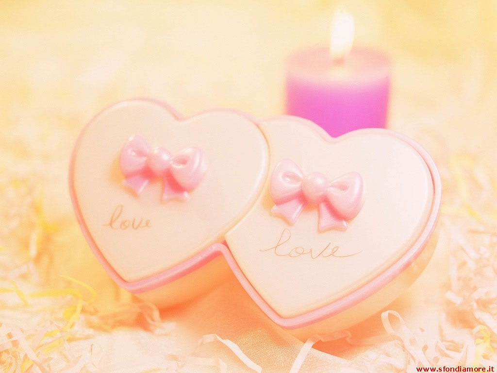 Sfondi romantici cuori